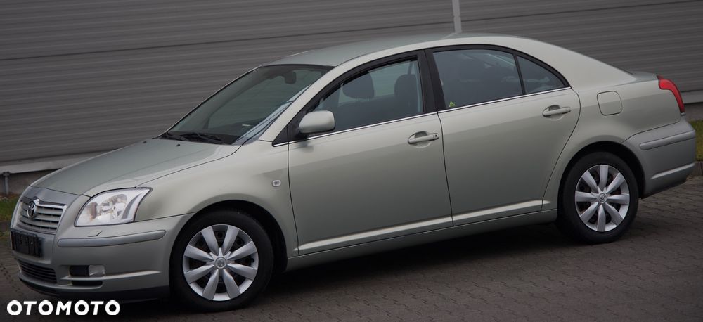 Toyota Avensis 2.0 VVT-i Team - 12