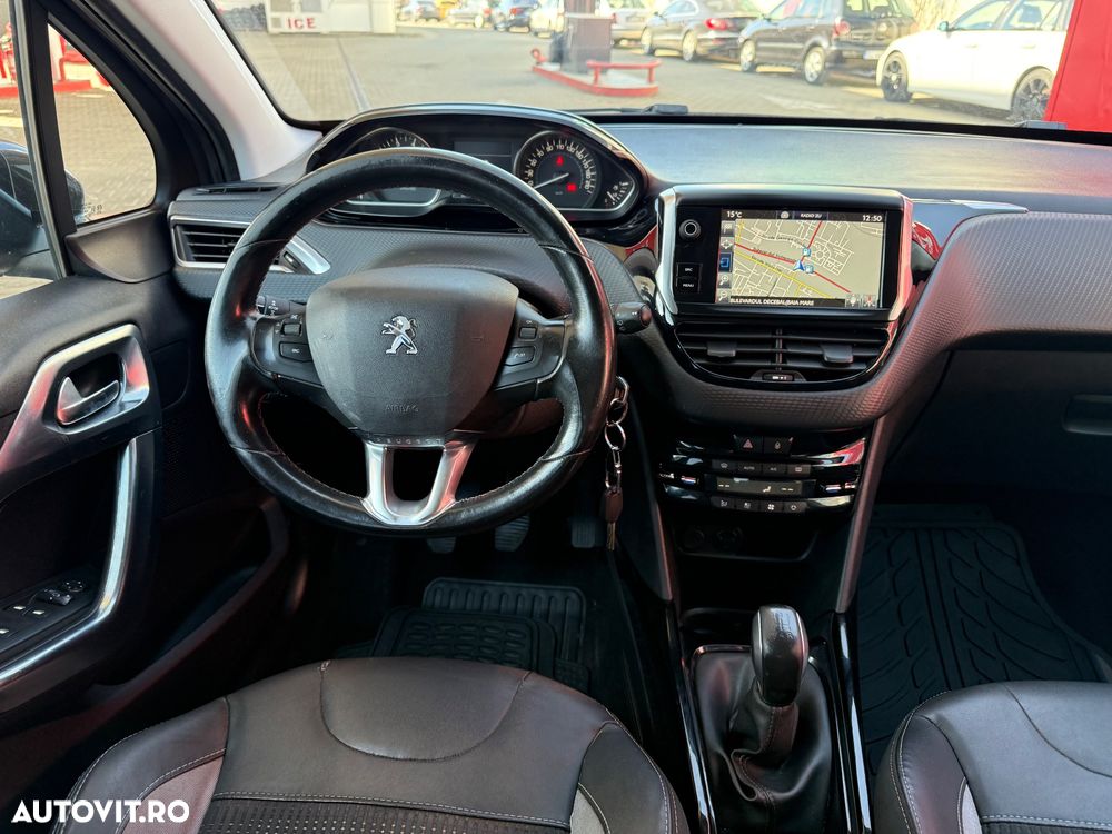 Peugeot 2008 PureTech 110 Stop&Start Style - 22