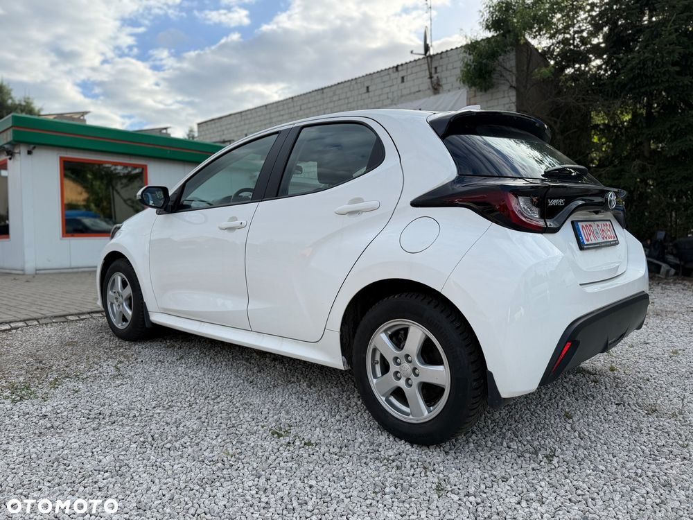 Toyota Yaris Hybrid 100 Premium EU6 - 4