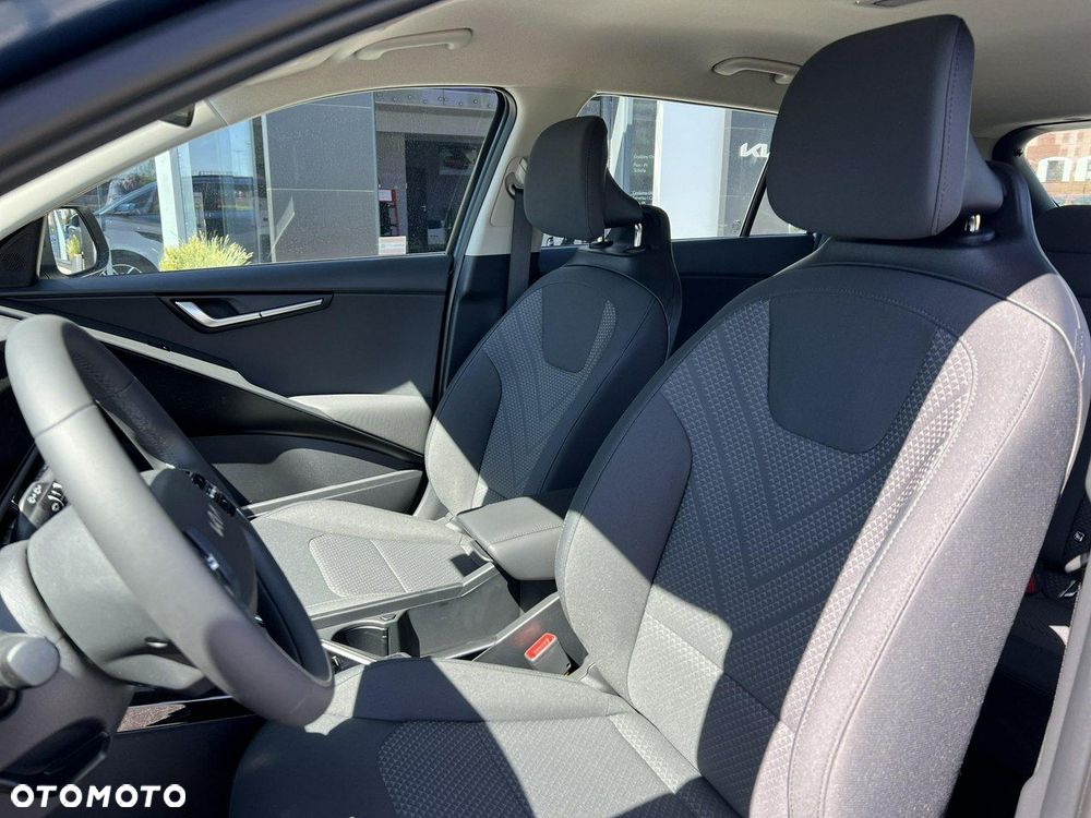 Kia Niro - 11