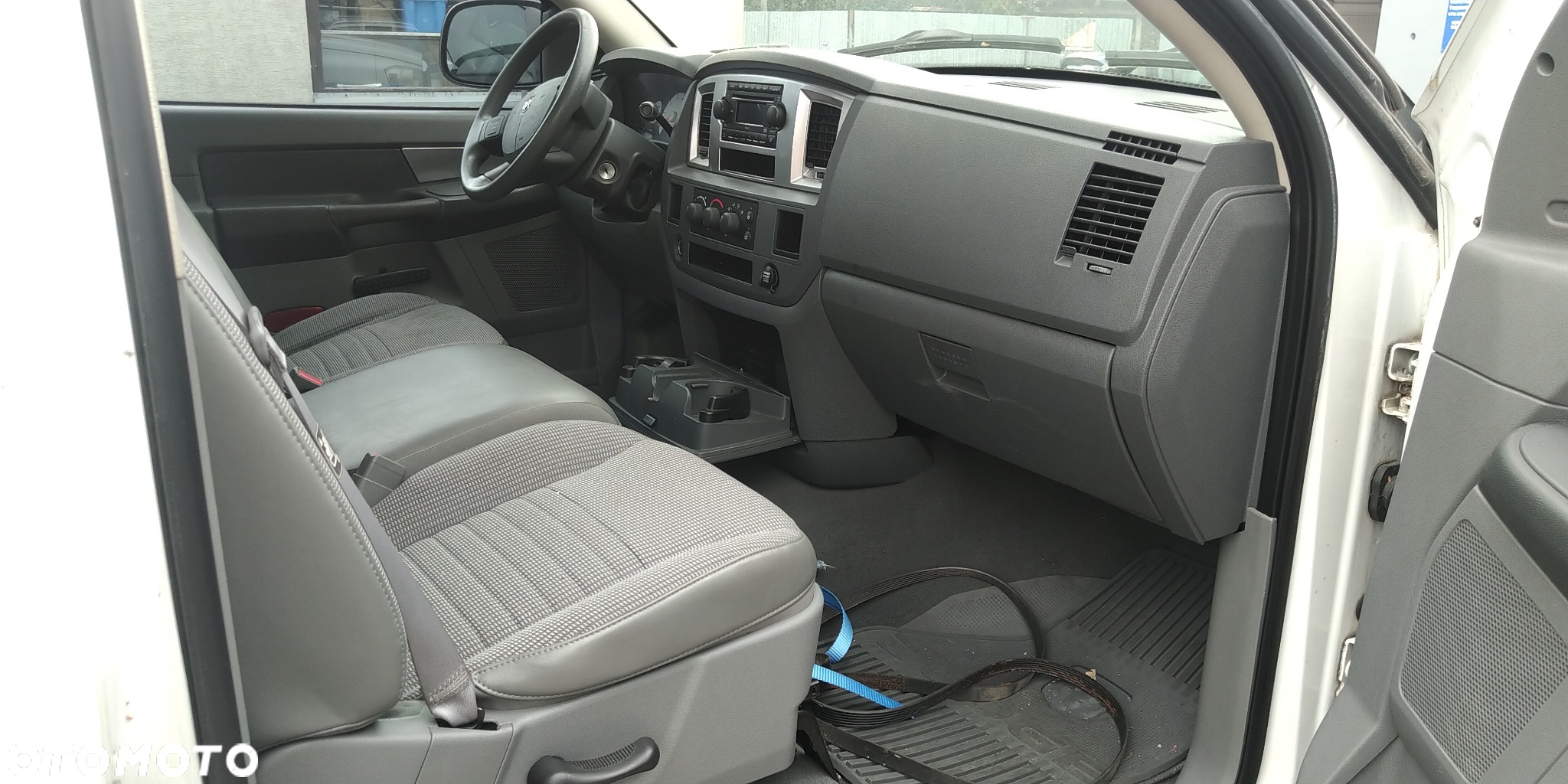 Dodge RAM - 6