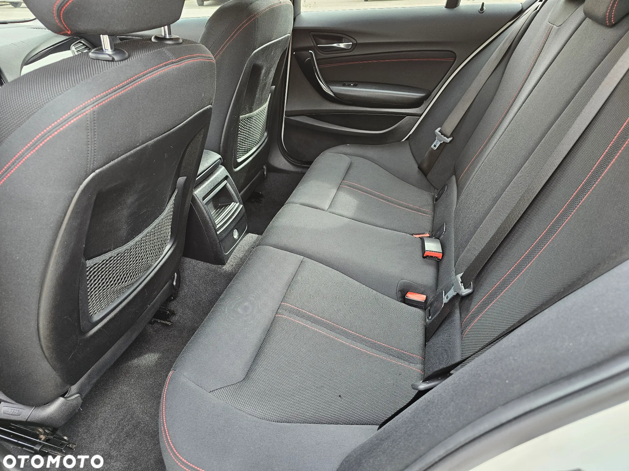 BMW Seria 1 118d Sport Line Shadow - 34