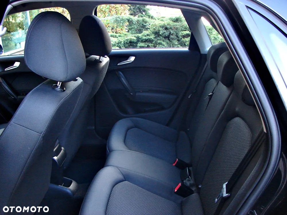 Audi A1 Sportback 1.2 TFSI S line edition m S line Sportpaket - 6