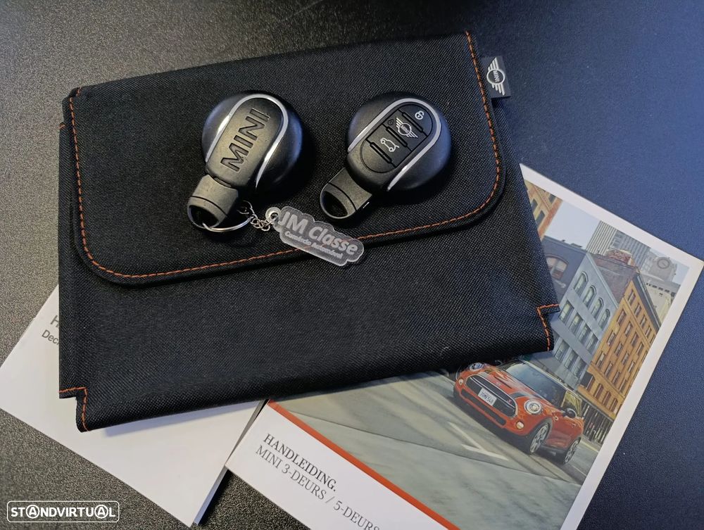 MINI 3 Portas One Classic - 16