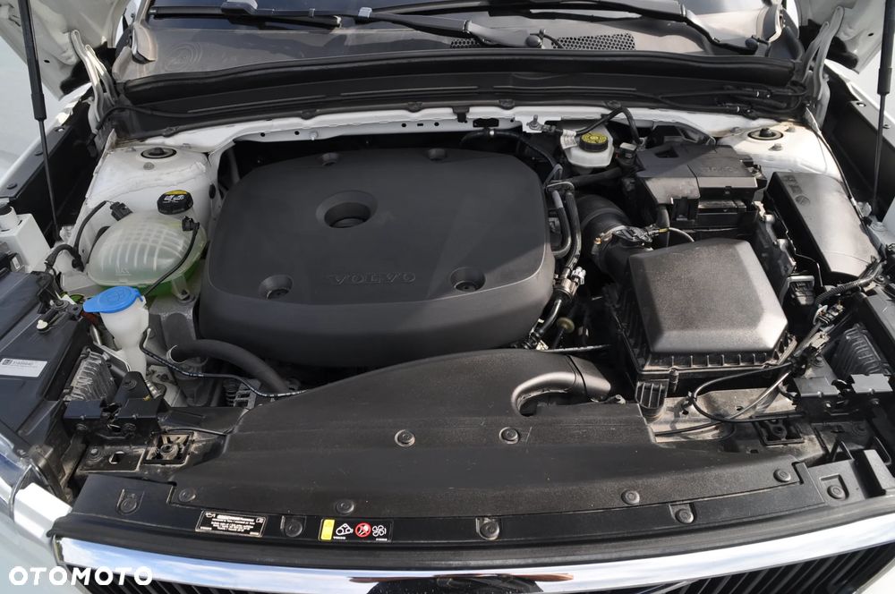 Volvo XC 40 B5 B AWD Geartronic Inscription - 22
