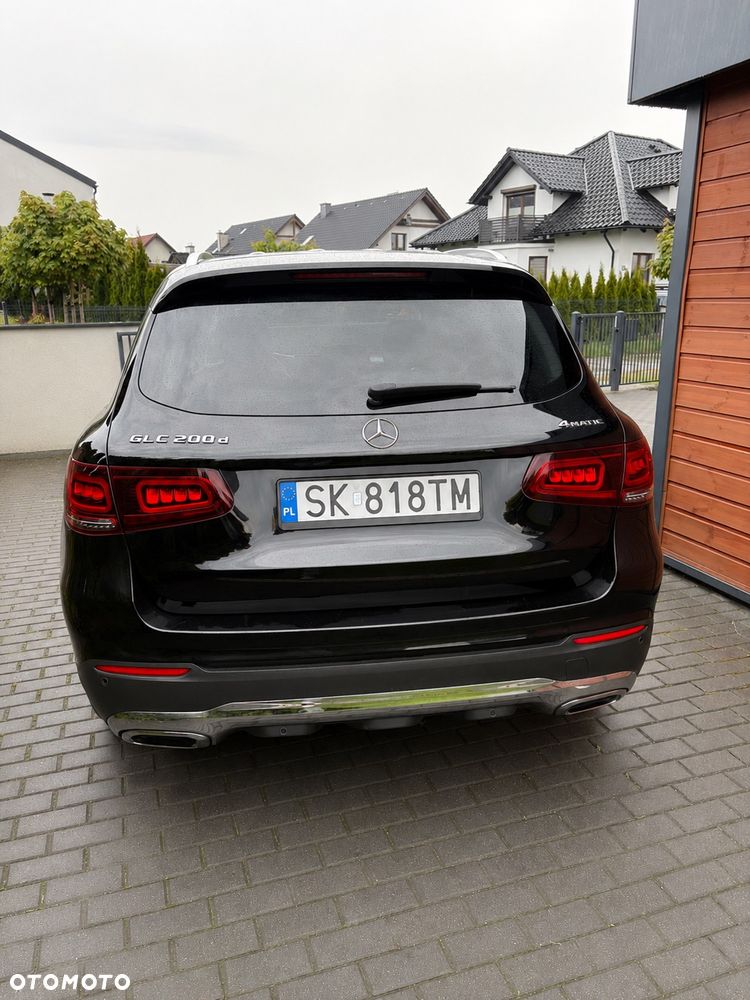 Mercedes-Benz GLC 200 d 4-Matic Business Edition - 2