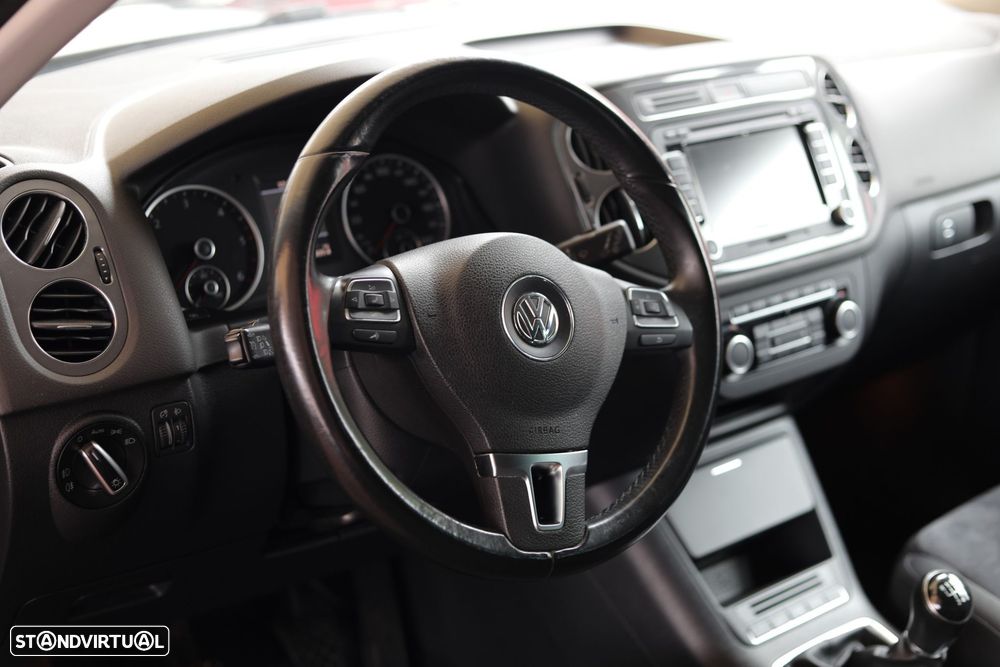 VW Tiguan 2.0 TDi Sport BlueMotion - 9