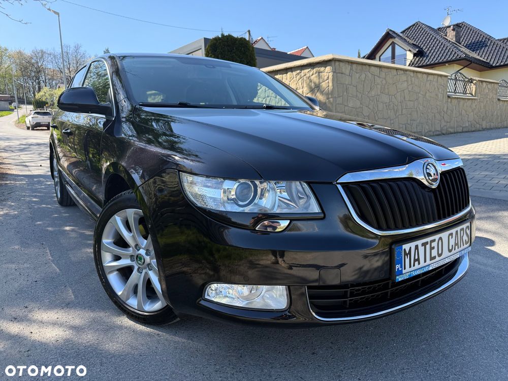 Skoda Superb 2.0 TDI L&K DSG - 32