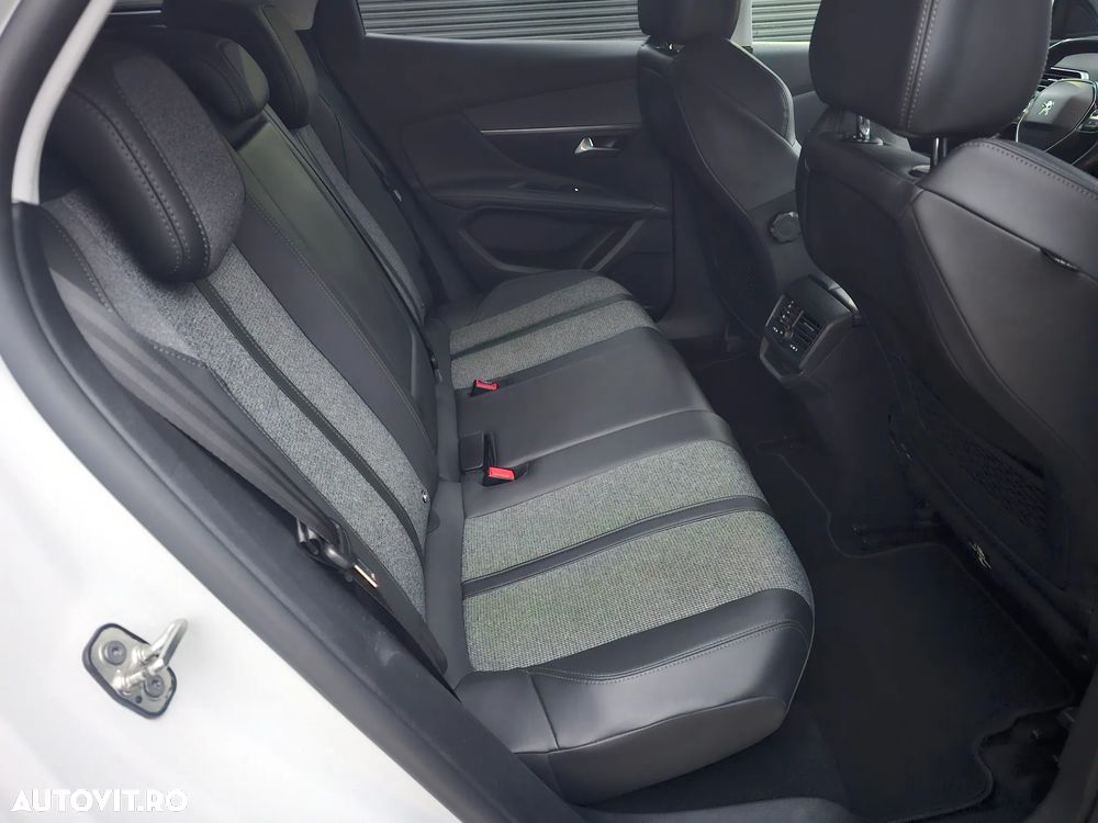 Peugeot 3008 BlueHDi 180 Stop & Start EAT6 GT - 15