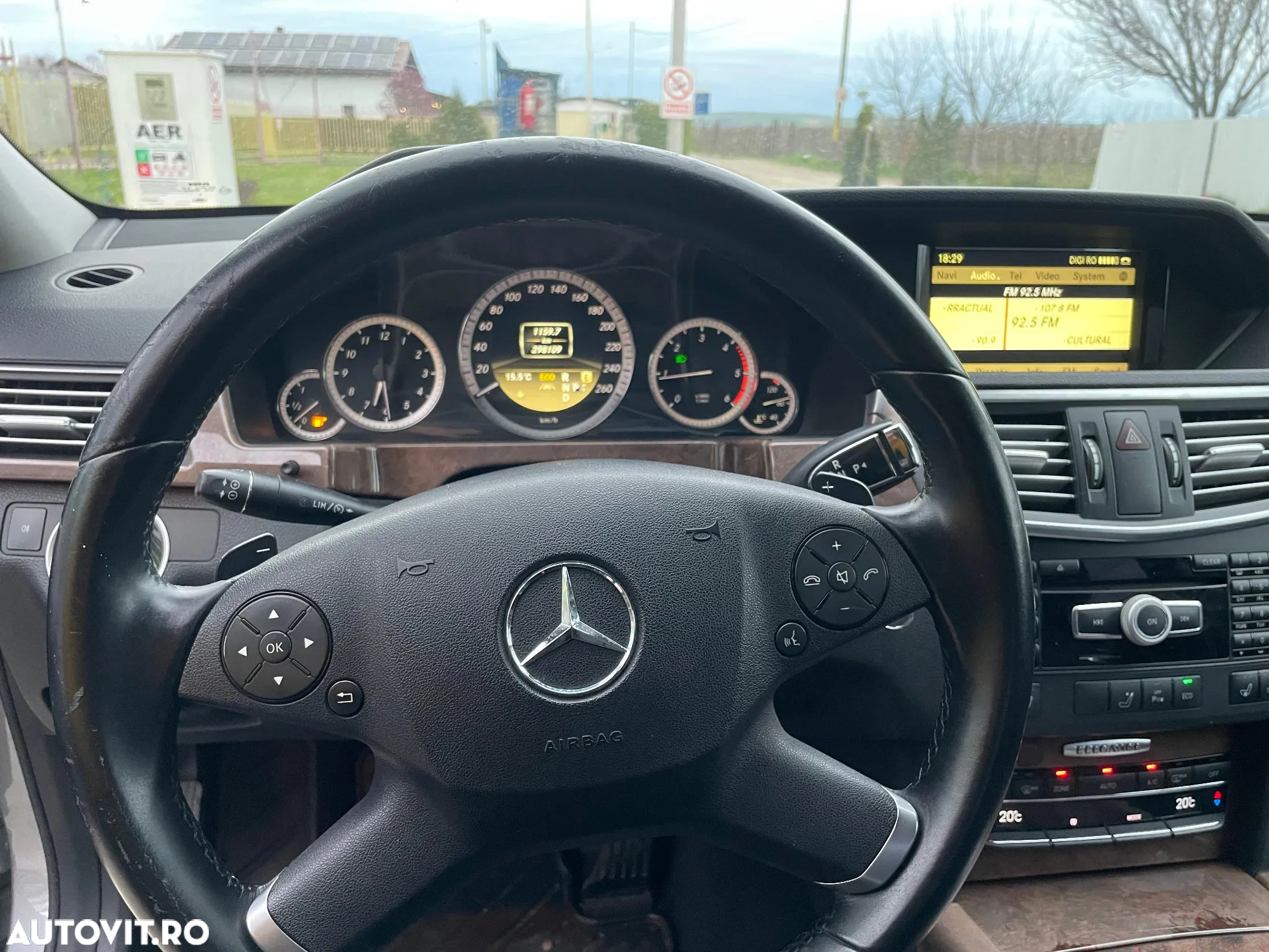 Mercedes-Benz E 220 CDI BlueEfficiency Aut. - 21