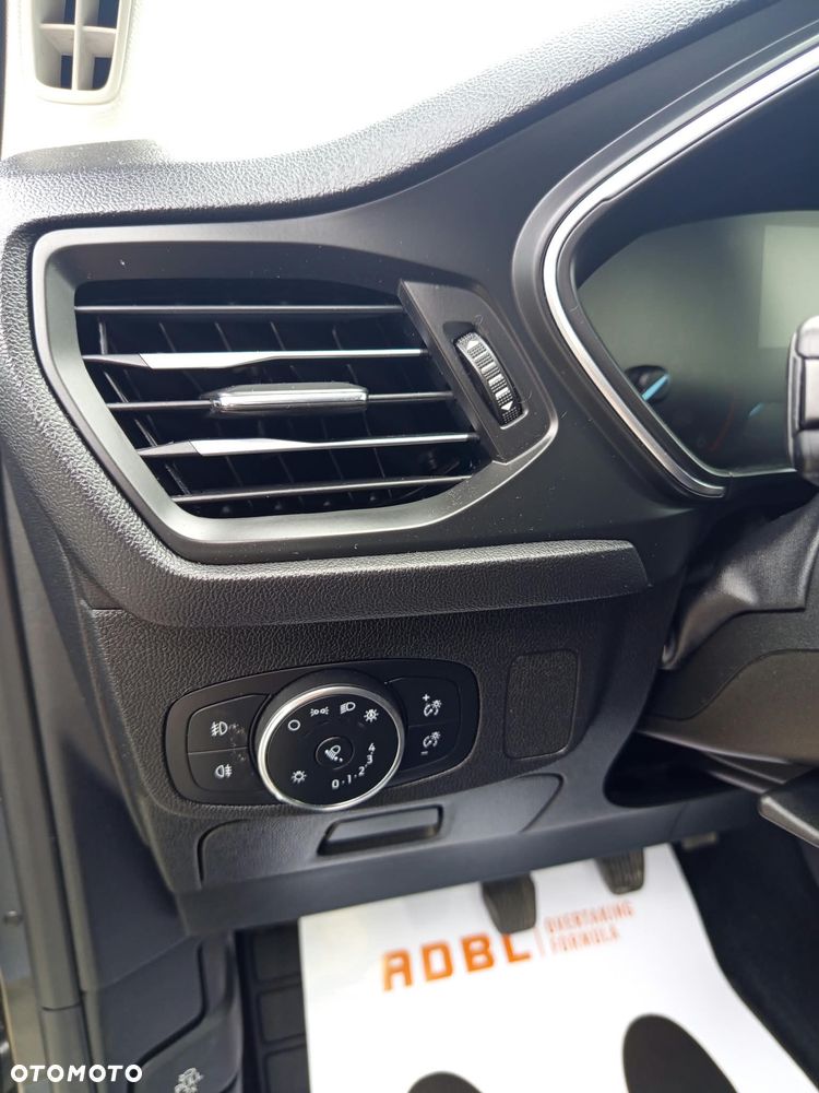 Ford Focus - 25
