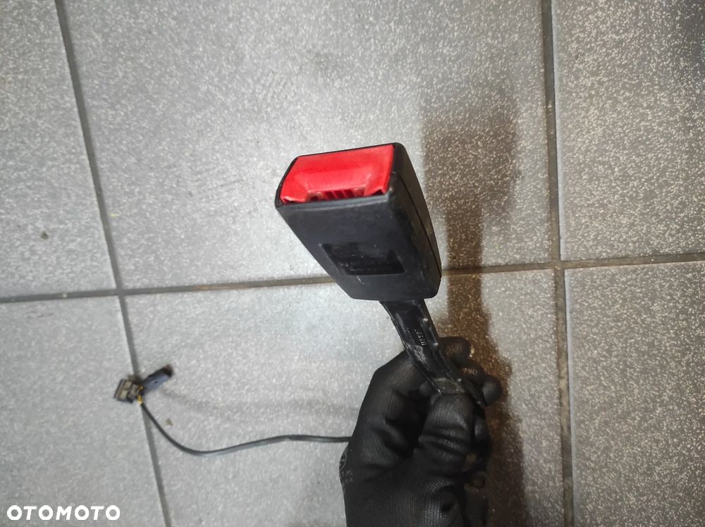 ZAPINKA ZAMEK PASA BEZPIECZEŃSTWA LEWA KIEROWCY 1K4857755M OE VW WYSYŁKA !!!!! - 2