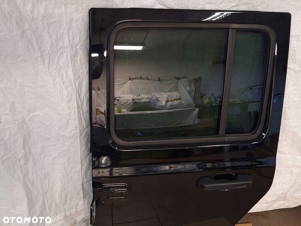 jeep wrangler jl  18-  drzwi lewy tyl  lewe tylne orginal  demontaz - 5