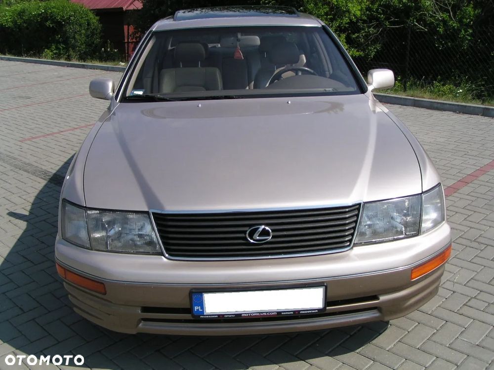 Lexus LS - 7