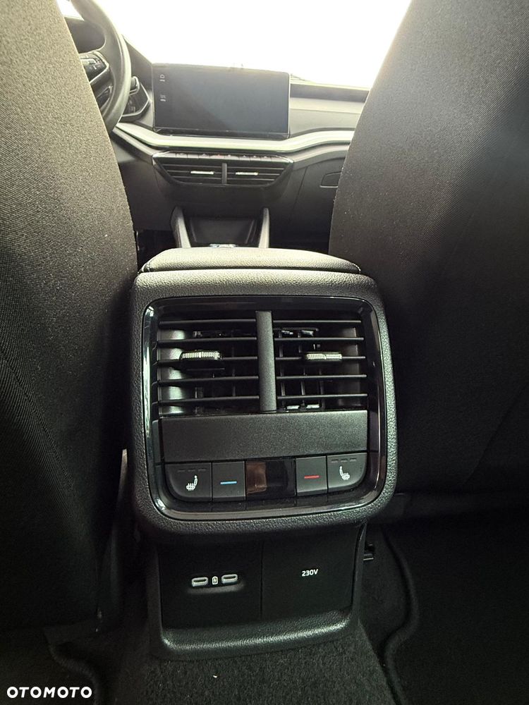 Skoda Octavia 2.0 TDI DSG Selection - 10