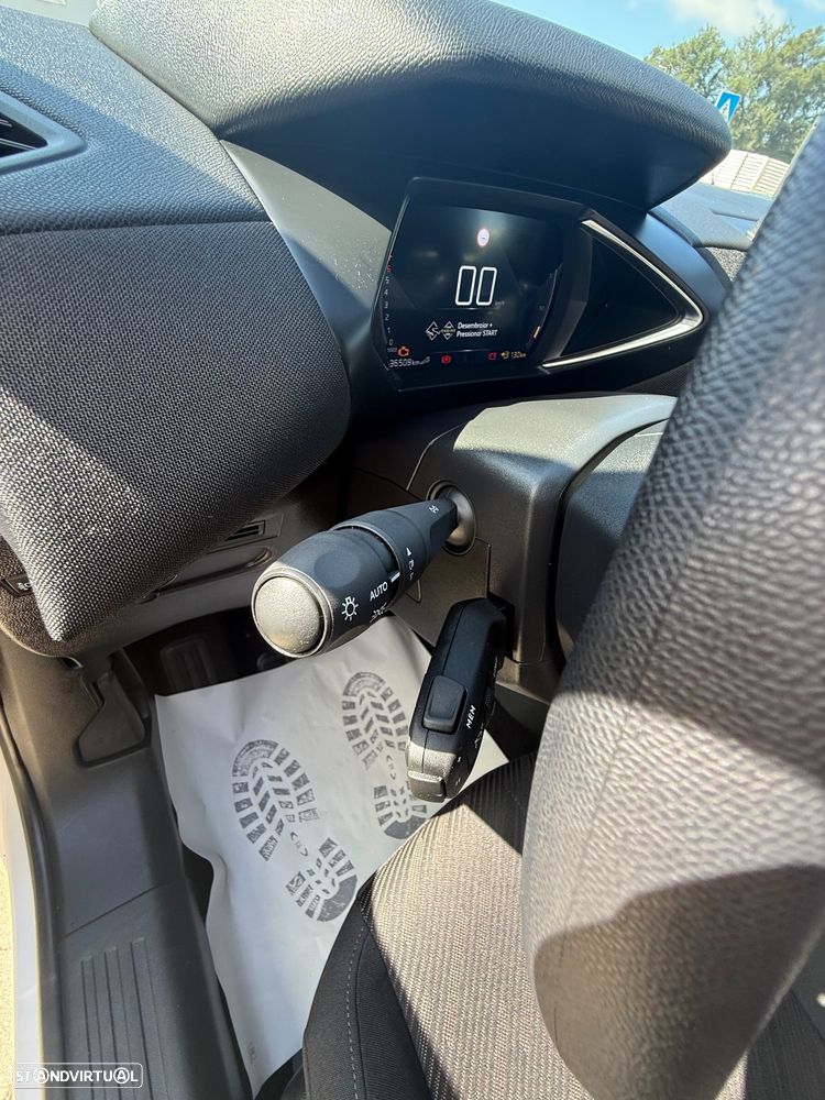 DS DS3 Crossback PureTech 100 CHIC - 35