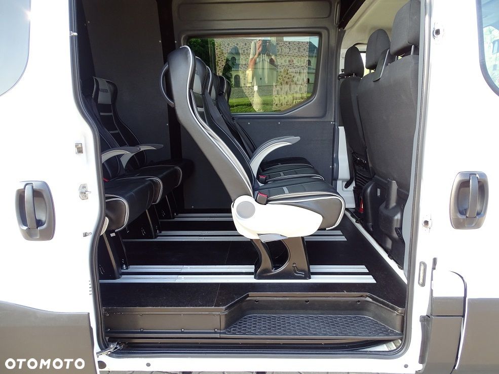 Iveco Daily 35S18 3.0 180 L4H2 Brygadówka DOKA 9 Osób Polski Salon! UNIKAT!! JAK NOWY!! - 22