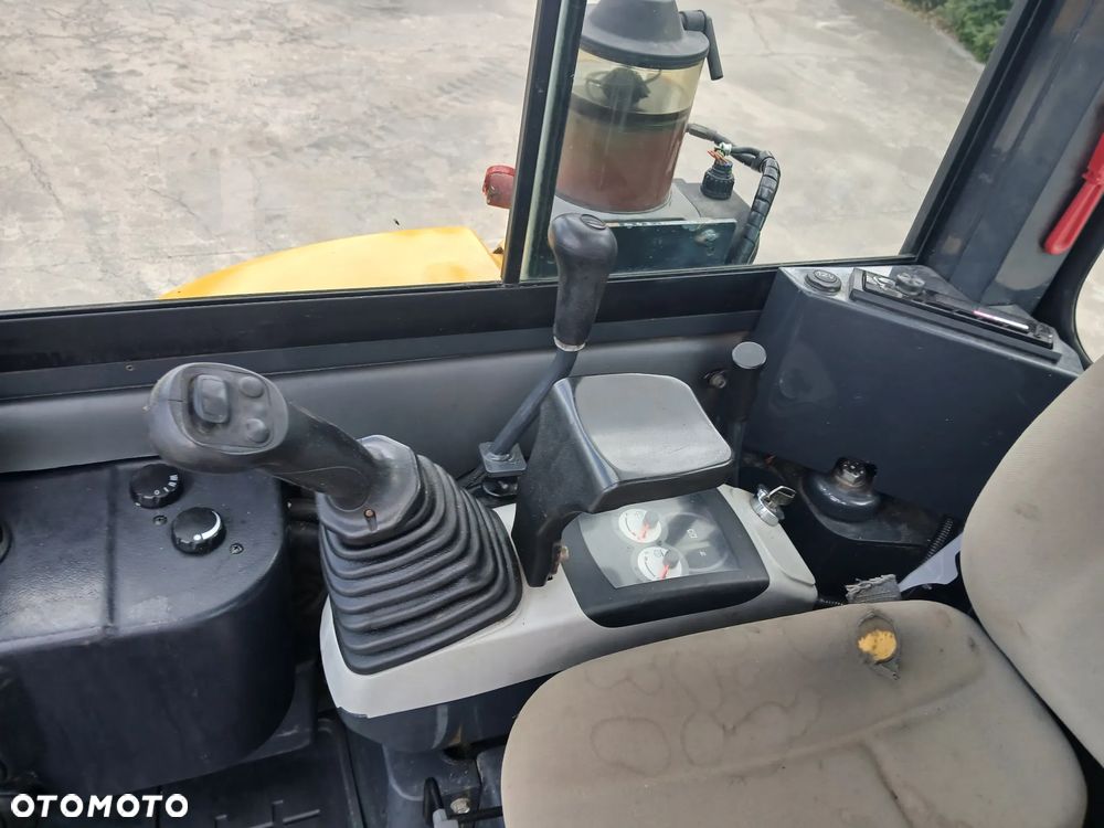 Komatsu PC26MR-3 2018rok szybkozłącze uchylne hydrauliczne sprowadzona - 27
