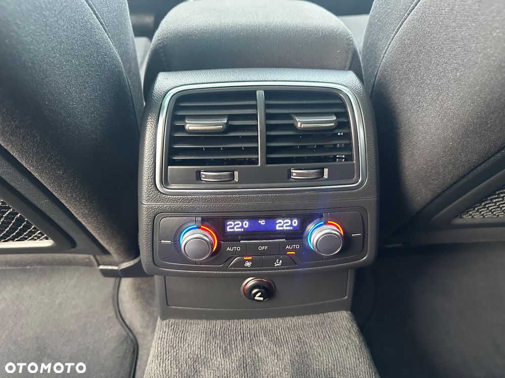 Audi A6 Avant 2.0 TDI Ultra DPF S tronic - 13