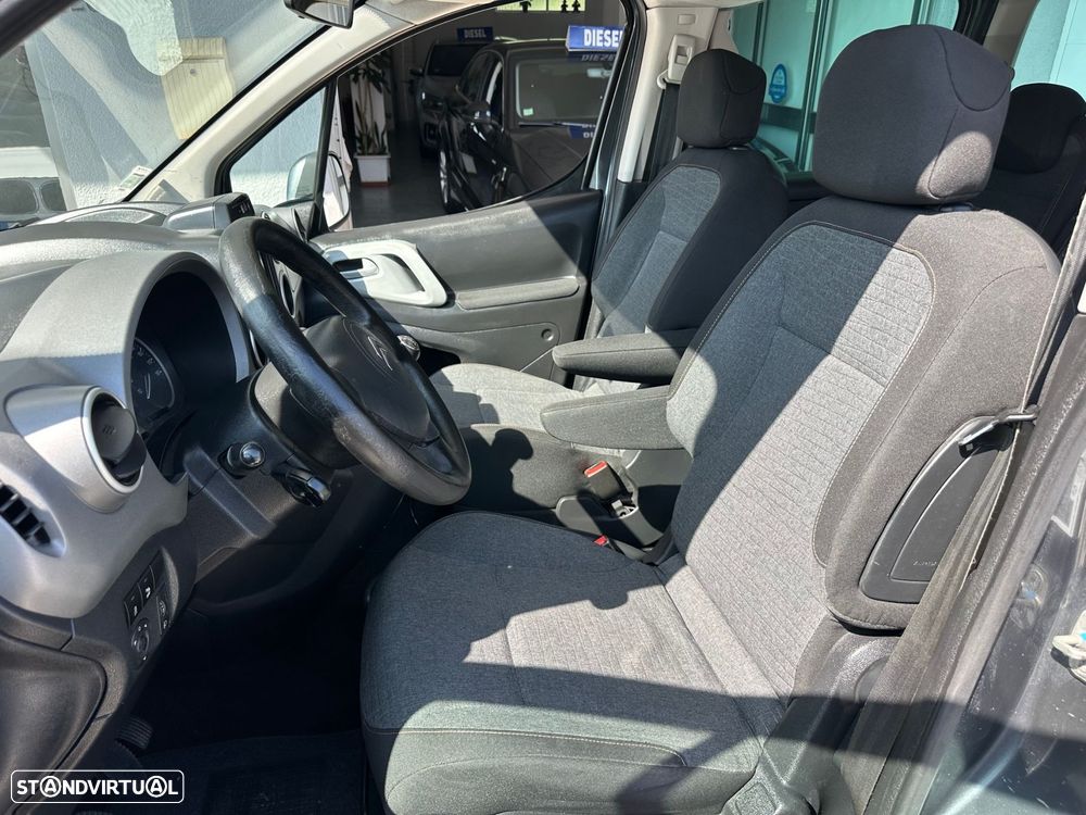 Citroën Berlingo 1.6 BlueHDi Feel 7L — fotografia 15