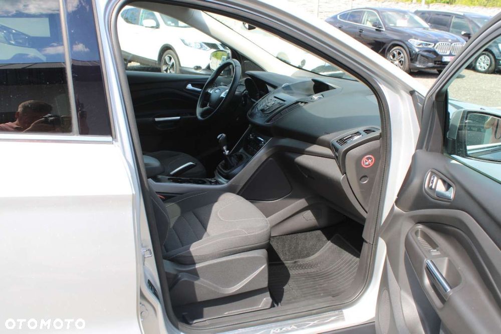 Ford Kuga - 28