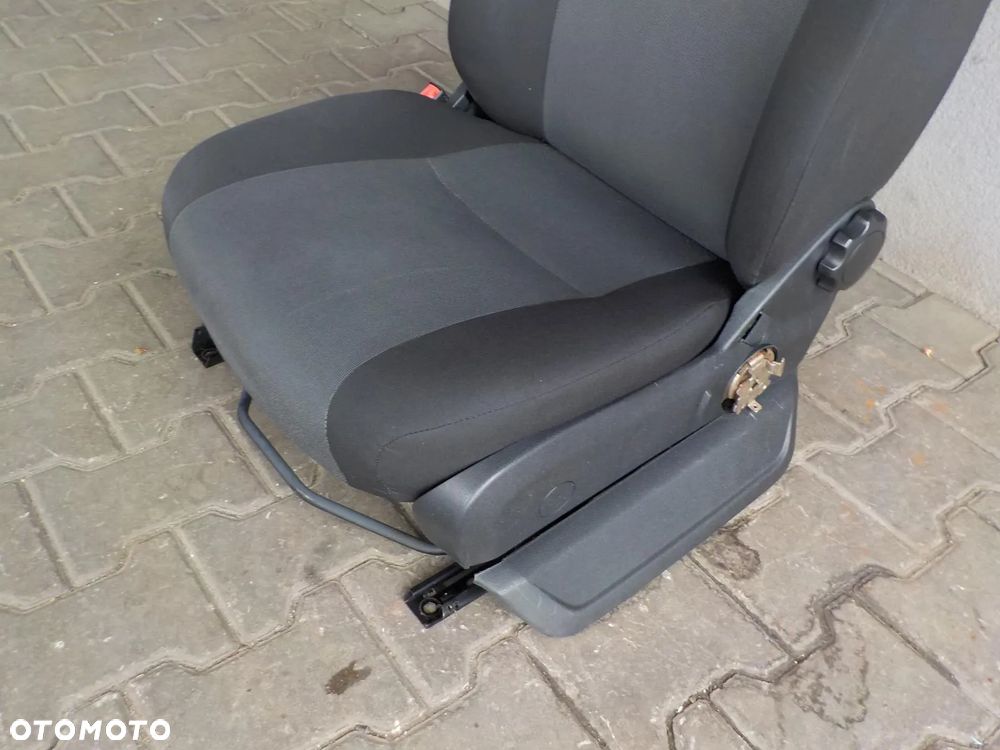 VW CRAFTER LIFT FOTEL SIEDZENIE KIEROWCY - 4