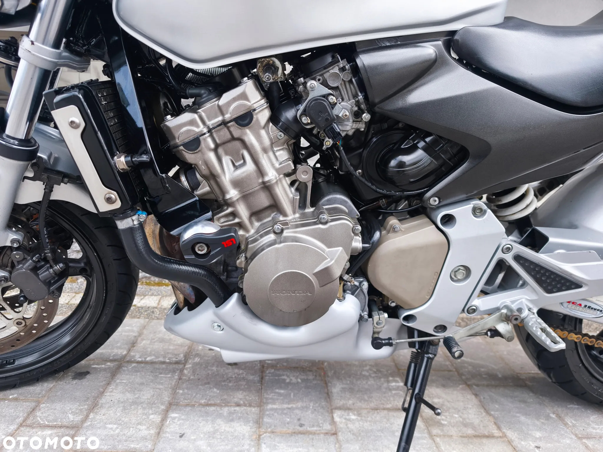 Honda Hornet - 16