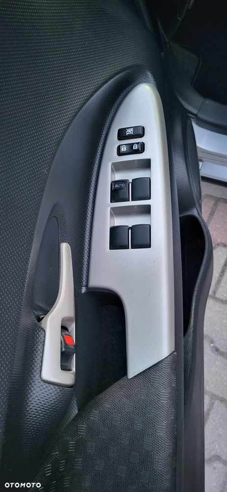 Toyota Urban Cruiser 1.33 4x2 Town+ - 13