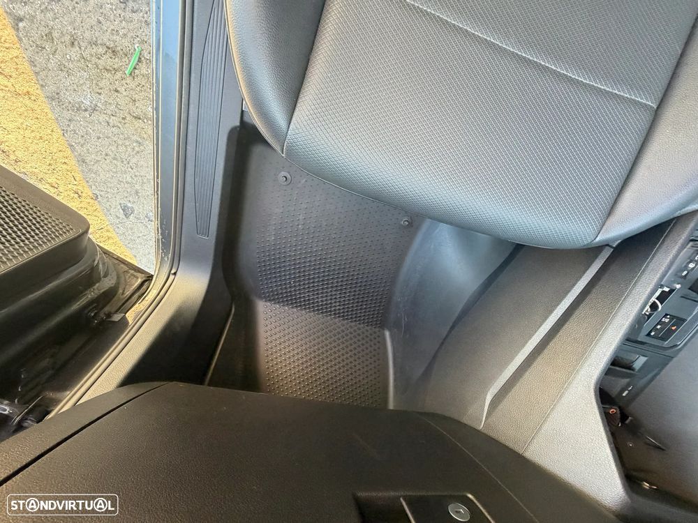 VW Caddy 25 2.0 TDI DSG - 6