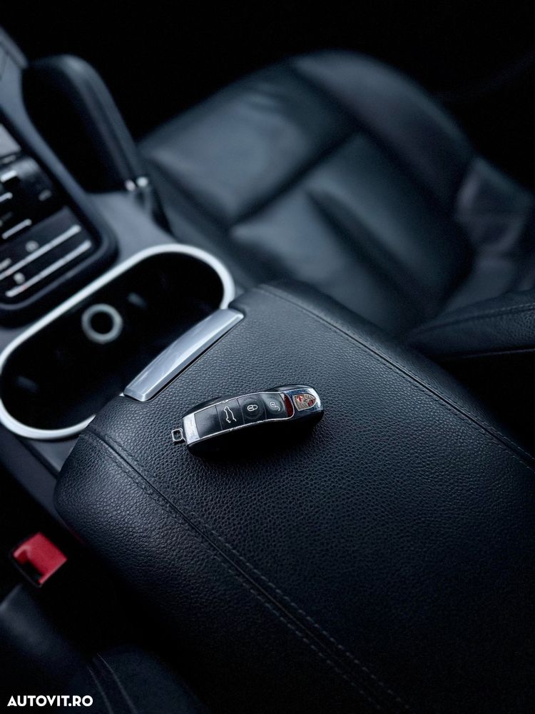 Porsche Cayenne - 31