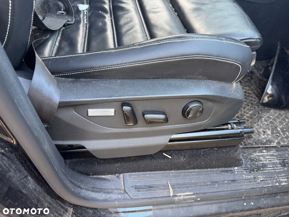 Volkswagen Amarok 3.0 V6 TDI 4Mot Highline - 12