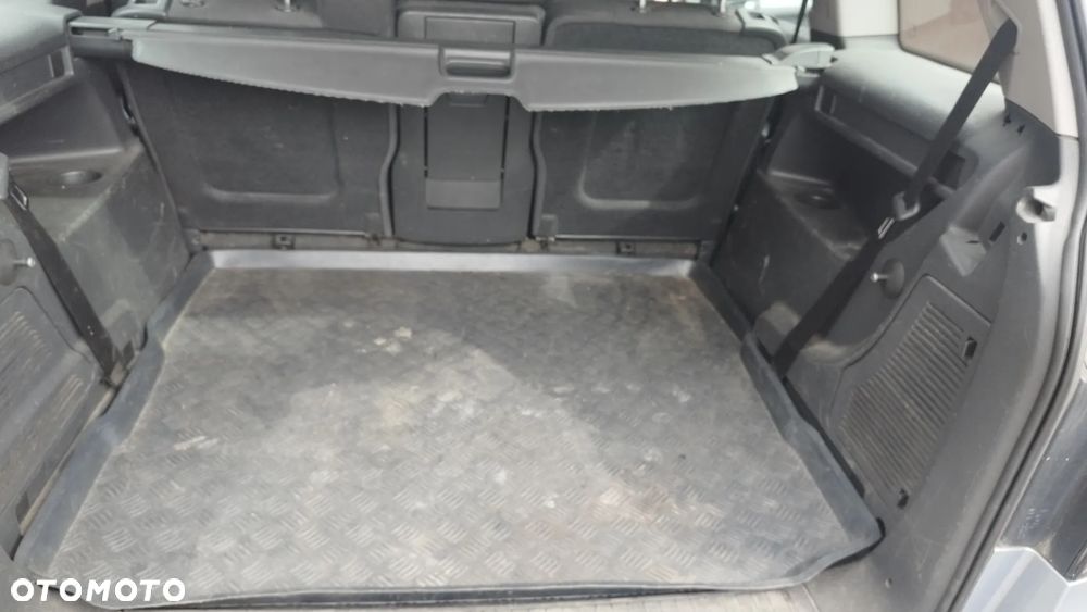 Opel Zafira 1.8 Cosmo - 7