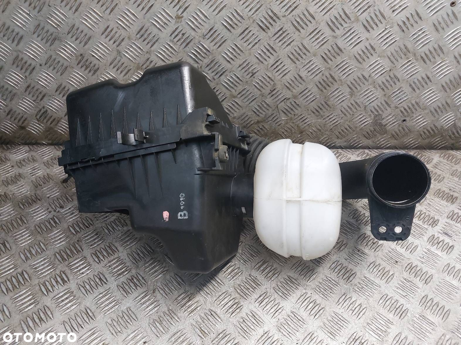 OBUDOWA FILTRA POWIETRZA  SUBARU LEGACY V A52AJ02 22680AA380 - 9