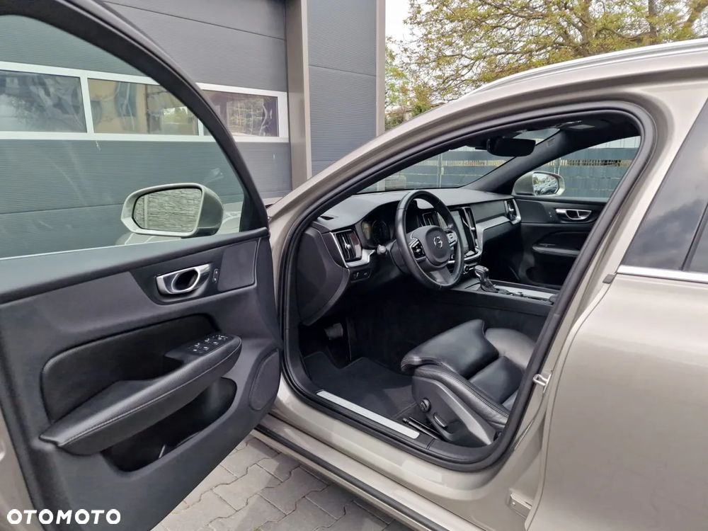 Volvo V60 D3 Geartronic Inscription - 16