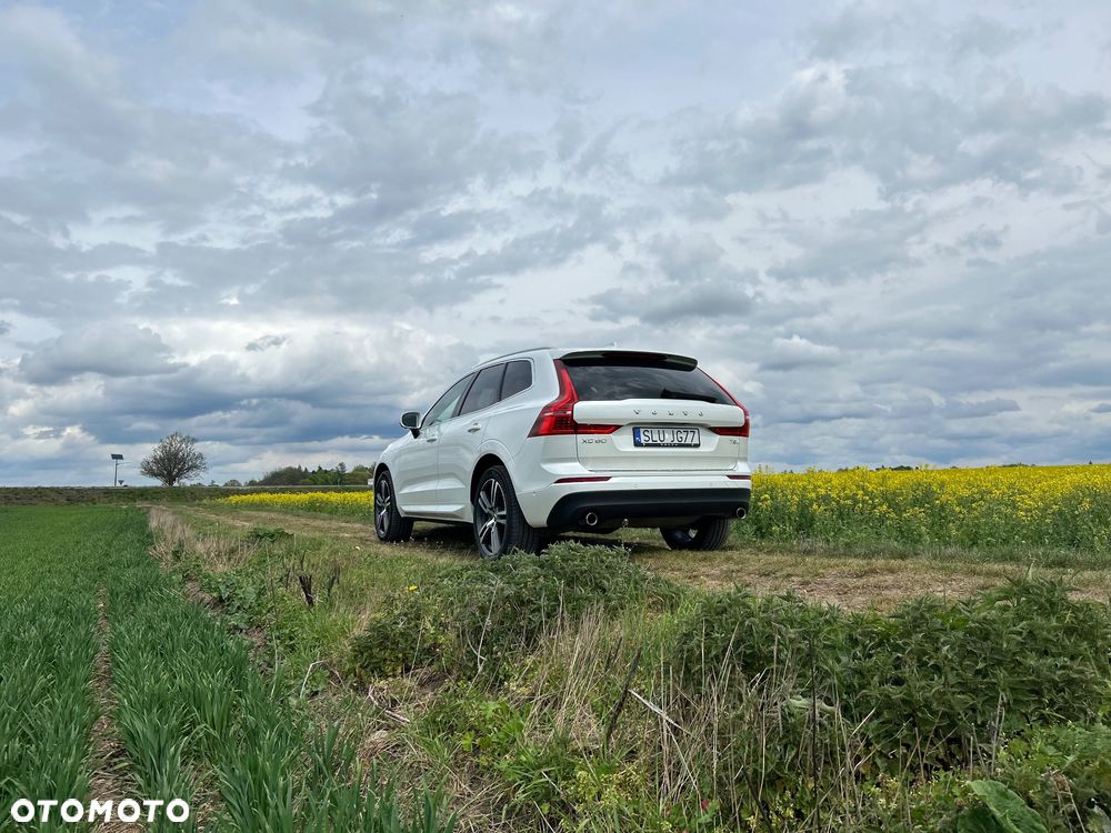 Volvo XC 60 T5 AWD Geartronic Momentum - 11