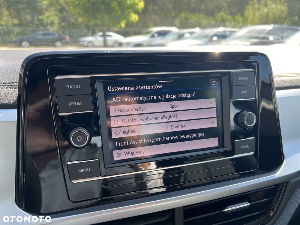Volkswagen T-Roc 1.5 TSI Life - 26