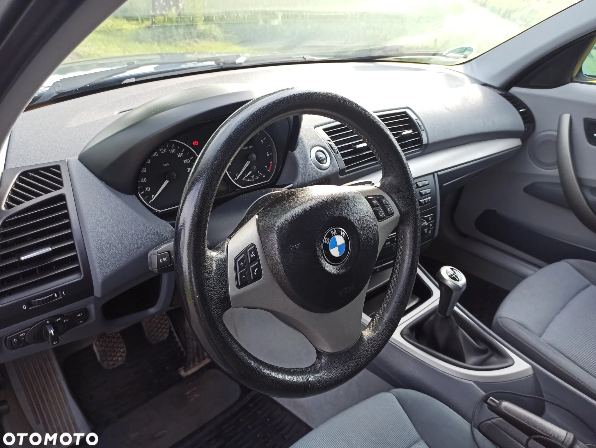 BMW Seria 1 116i - 8