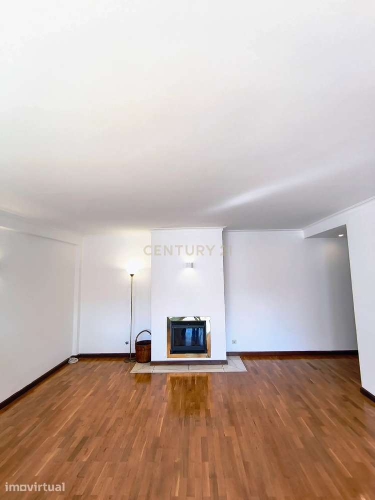 Duplex T3, com Terraço, ultimo andar, Junto Alameda das Antas , Porto - Grande imagem: 4/36