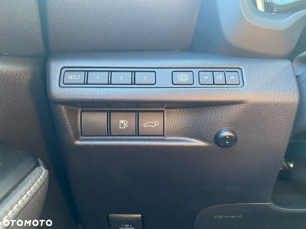 Lexus LBX 1.5 Hybrid Relax - 32