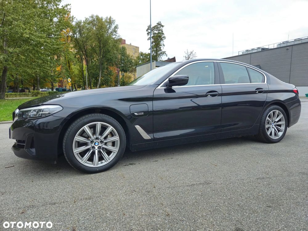 BMW Seria 5 530e Luxury Line - 23