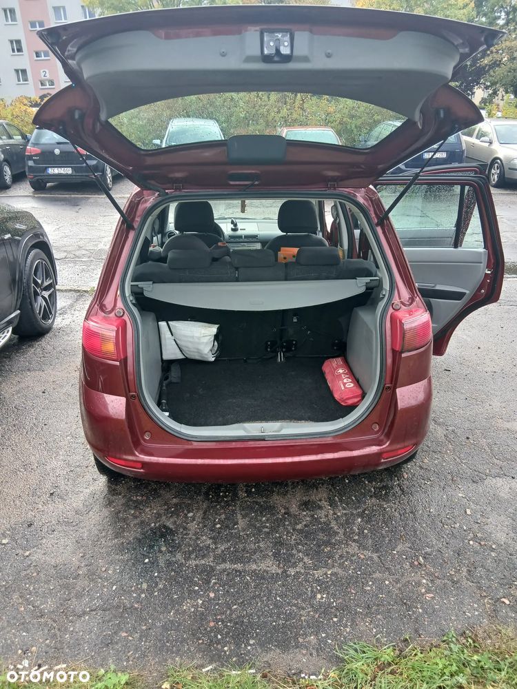 Mazda 2 - 13