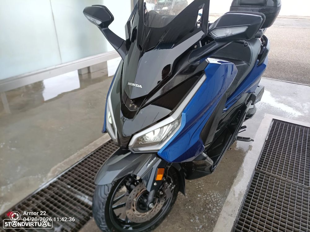 Honda Forza - 2