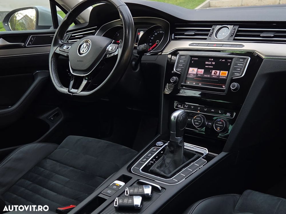 Volkswagen Passat Variant 2.0 TDI SCR 4Motion DSG (BMT) Highline - 3