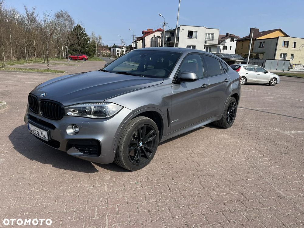 BMW X6 xDrive50i - 9
