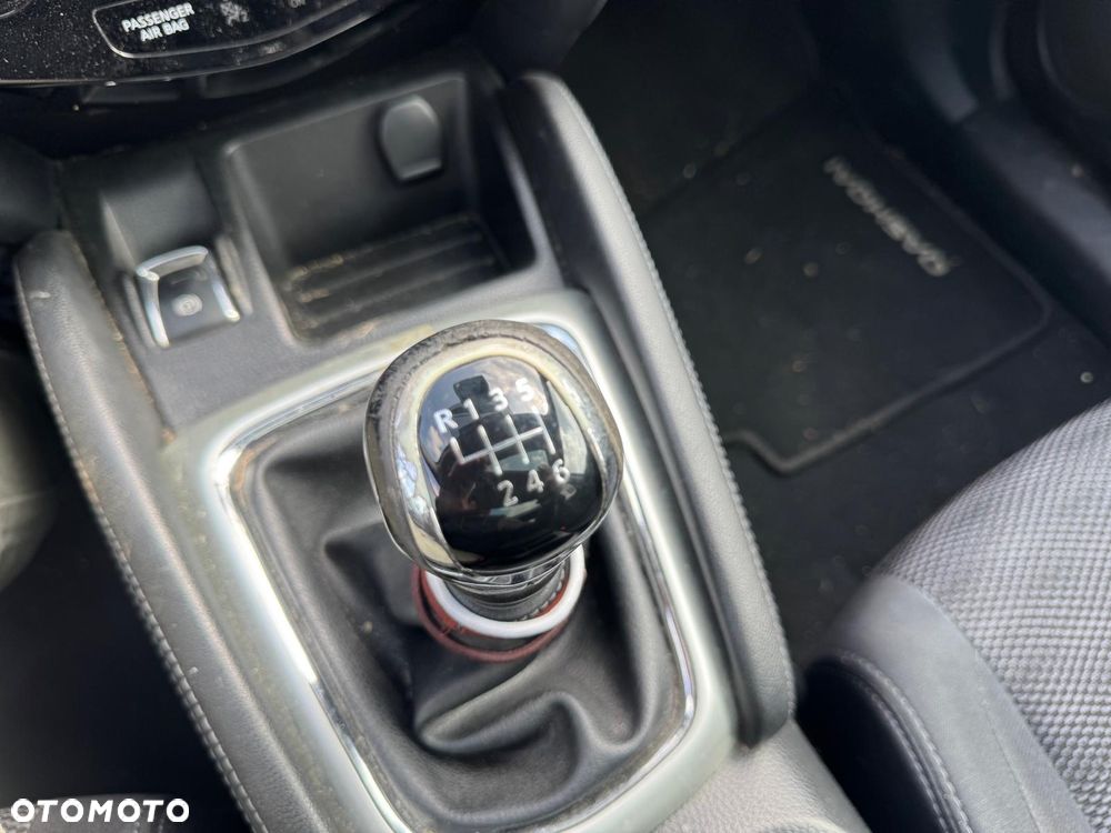 Nissan Qashqai 1.6 dCi Tekna S&S - 18