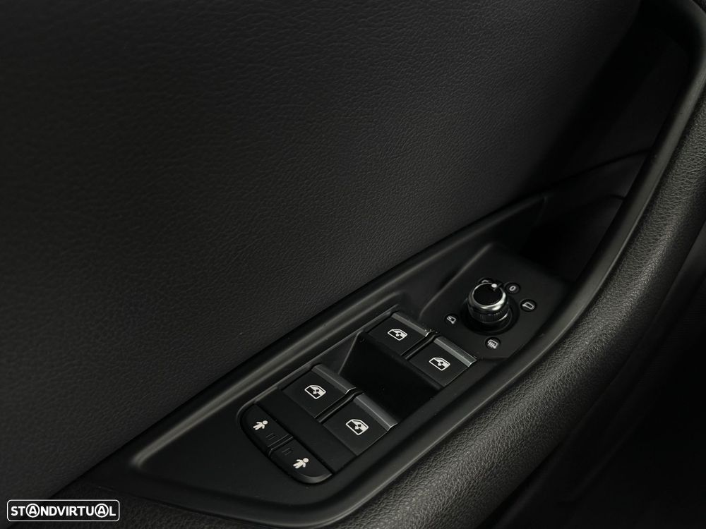 Audi A4 Avant 2.0 TDI S-line S tronic - 31