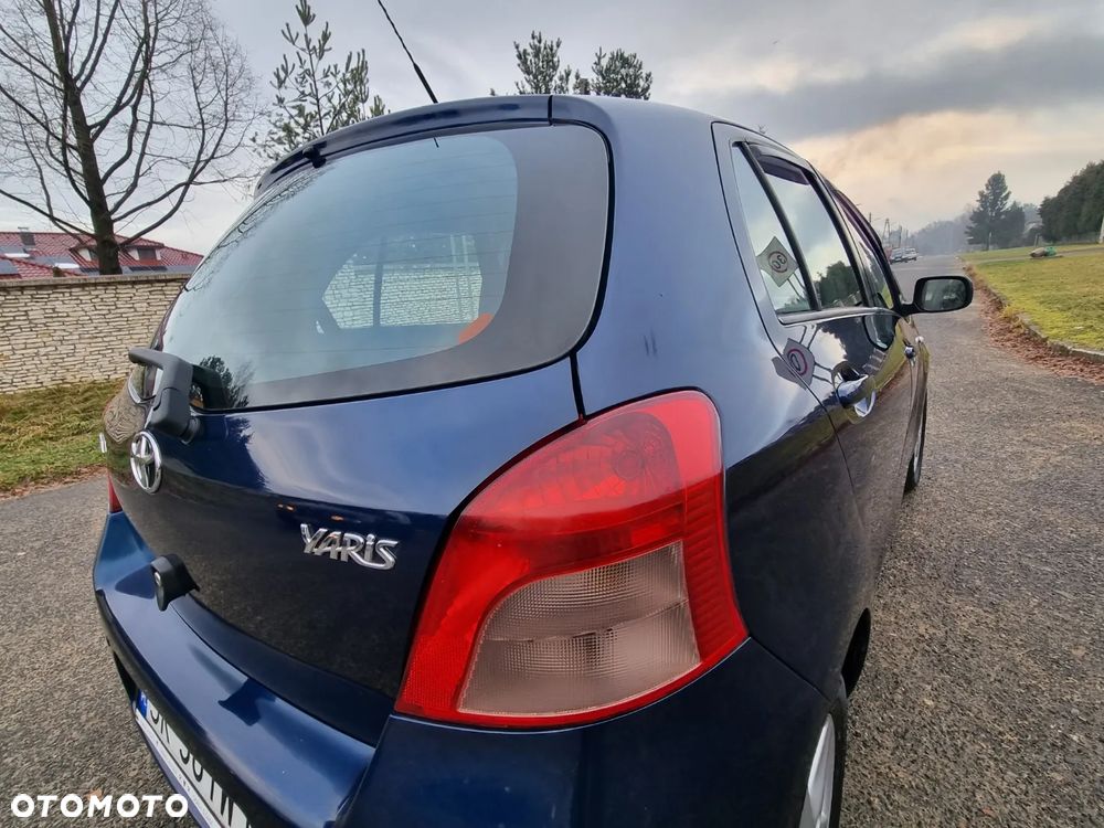 Toyota Yaris 1.3 Sol - 2