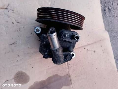 pompa wspomagania ford mondeo mk 4 przedlift 2.0 diesel 6g913a696cd - 2
