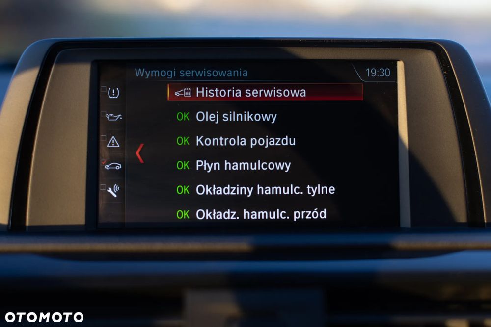 BMW Seria 1 120i Advantage - 10