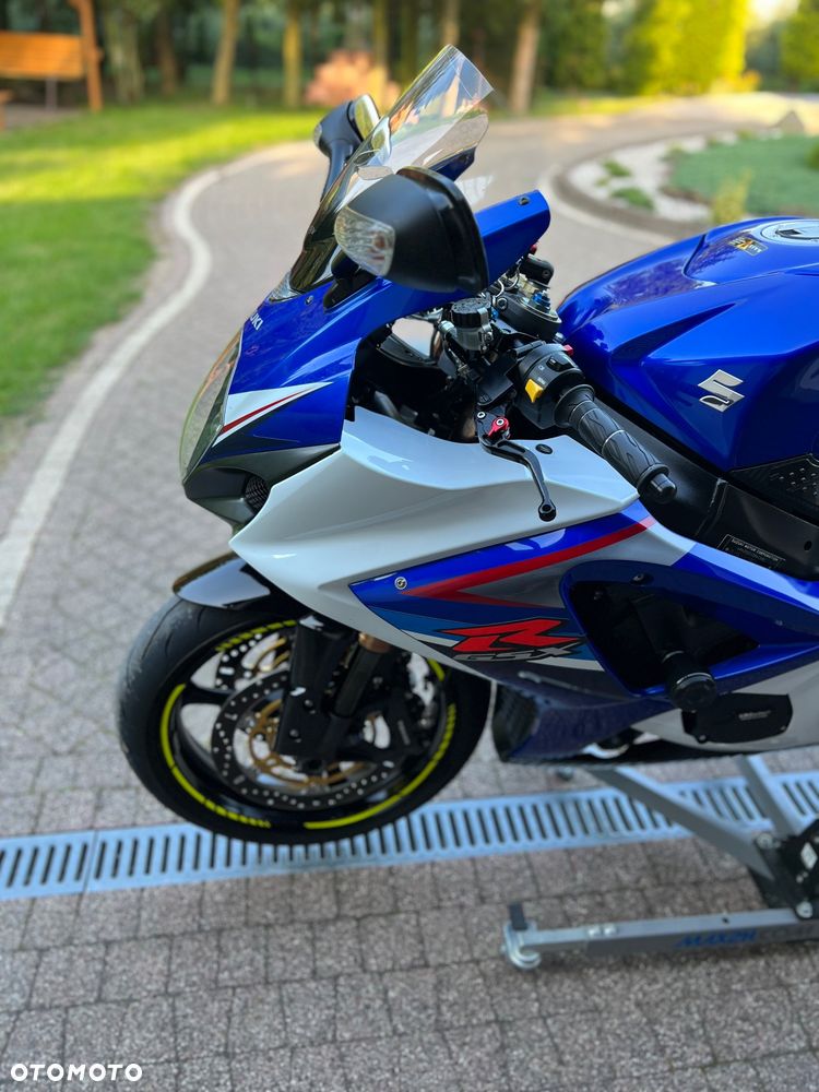 Suzuki GSX-R - 17